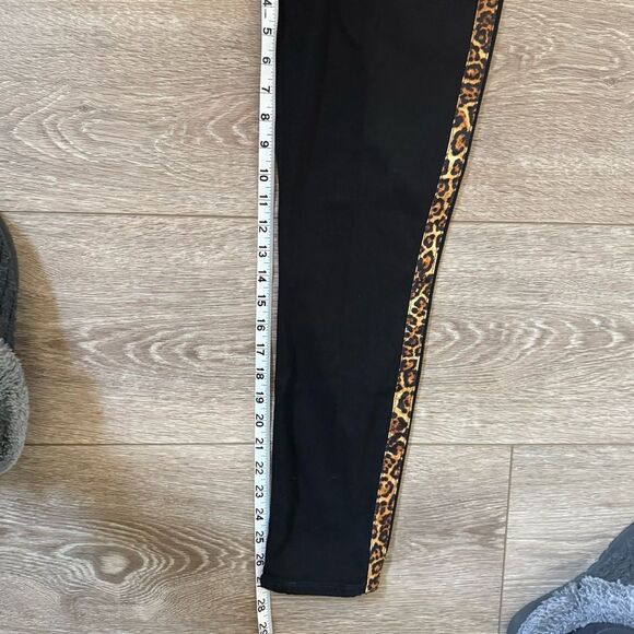 NWOT 7 FOR ALL MANKIND Ankle Gwenevere Black Jeans with Leopard Side Stripe - Picture 10 of 10